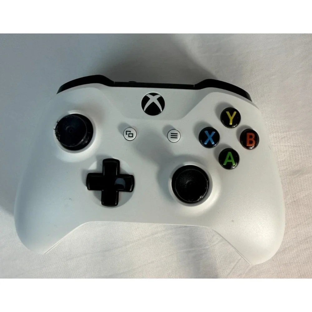 Microsoft Xbox One S All-Digital Edition 1TB White Console Model 1681 Bundle